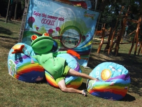 Reklāmas pufas M Coqui